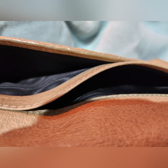 618. Pre-loved Balenciaga classic continental long leather wallet - Picture 7 of 7